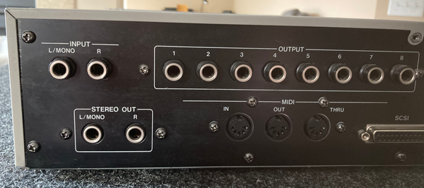 Akai S3000XL Rack Sampler – SamplerZone.com